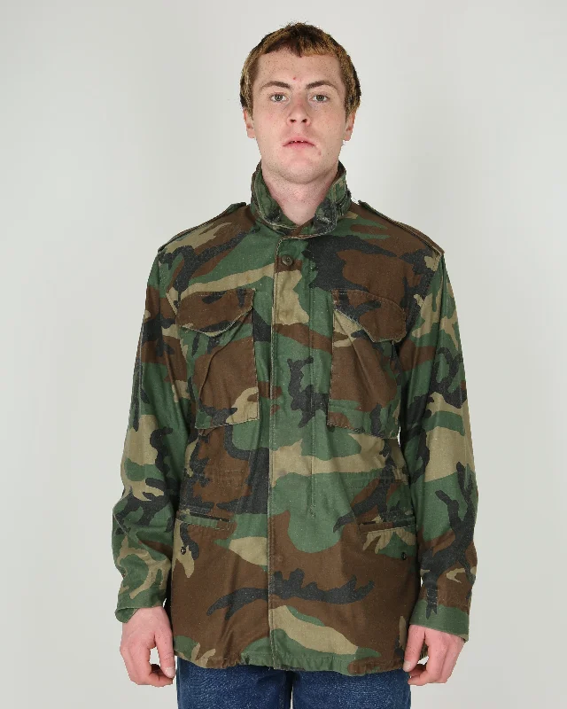 1991 Vintage US Army M81 Woodland Camouflage M65 Field Jacket - Small / Regular Welt Pockets Slit Pockets Flap Pockets 1991 Vintage US Army M81 Woodland Camouflage M65 Field Jacket - Small / Regular Welt Pockets Slit Pockets Flap Pockets