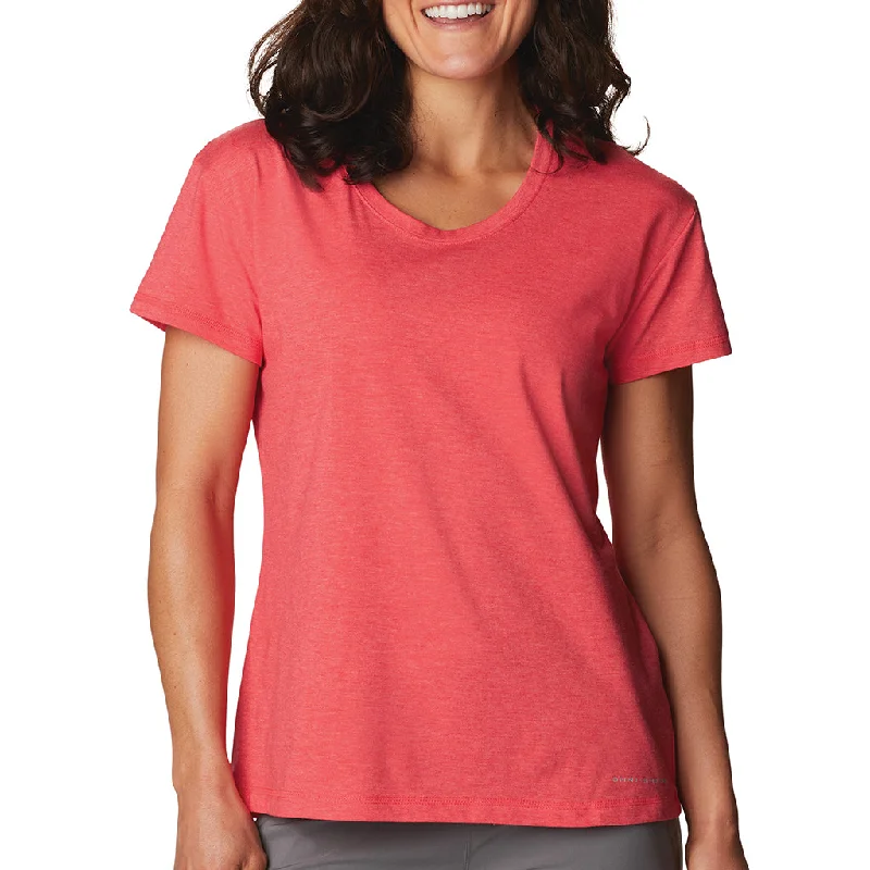 Women's Columbia Sun Trek T-Shirt Modern Contemporary Chic