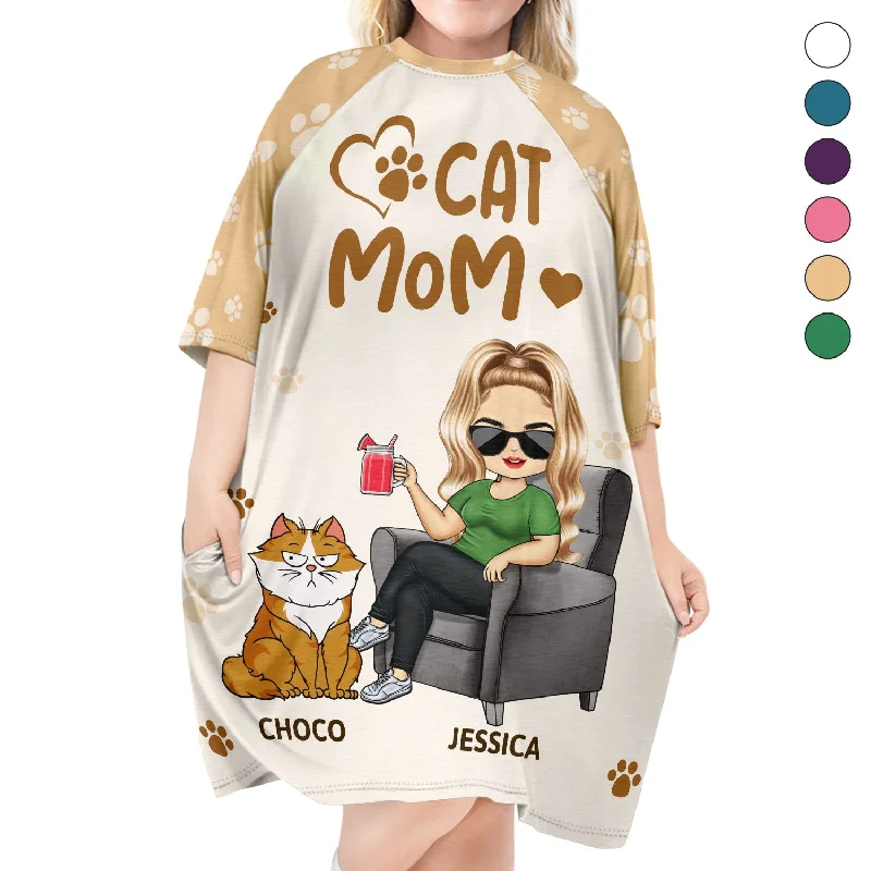 Cat Mom - Birthday, Loving Gift For Cat Lovers - Personalized Women's Sleep Tee Anti-Pilling Machine Wash Handmade