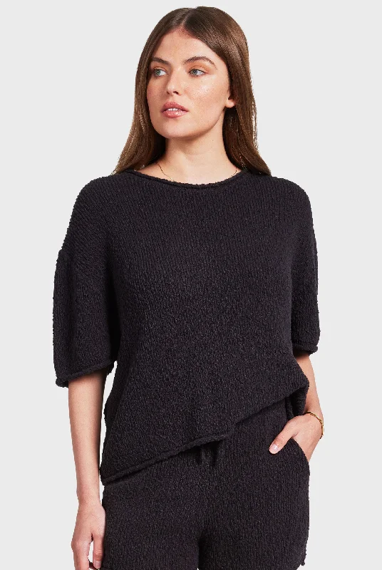 Daisy Boucle Knit Tee Welt Pockets Slit Pockets