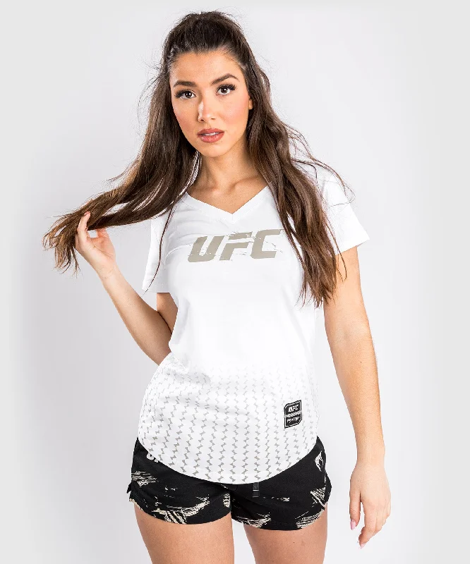 UFC Venum Authentic Fight Week 2.0 Women’s Short Sleeve T-Shirt - White Graphic T-Shirt Round Neck Polyester UFC Venum Authentic Fight Week 2.0 Women’s Short Sleeve T-Shirt - White Graphic T-Shirt Round Neck Polyester