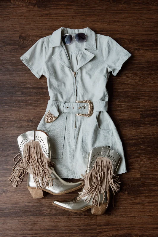 DENIM DAZED BELTED DRESS IN STONE