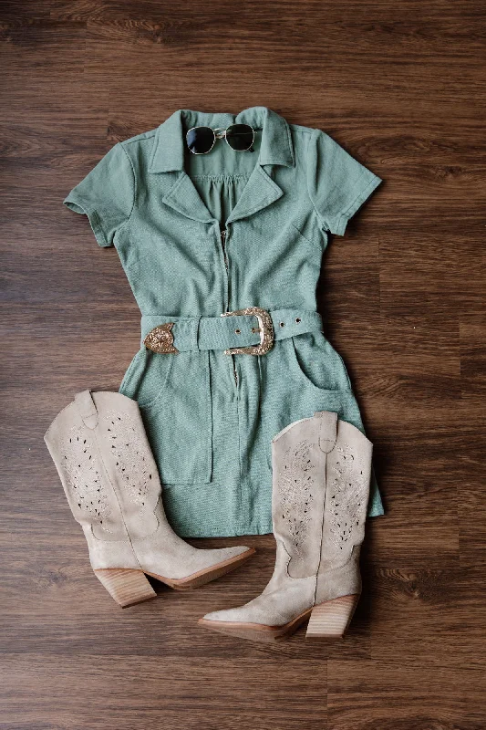 DENIM DAZED BELTED DRESS IN OLIVE