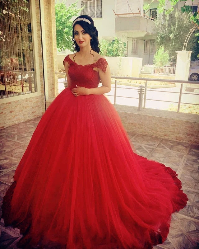 Elegant Quinceanera Dresses Tulle Appliques Ball Gown