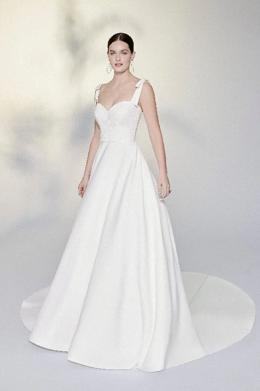 Justin Alexander Signautre 99195 Dress Sample