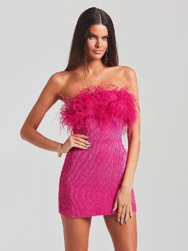Sexy Strapless Sequins Feather Bodycon Mini Dress Elegant Purple Shiny Sequin Luxury Evening Dress Women Party Cocktail Dresses Tunics Favorite customer Sexy Strapless Sequins Feather Bodycon Mini Dress Elegant Purple Shiny Sequin Luxury Evening Dress Women Party Cocktail Dresses Tunics Favorite customer