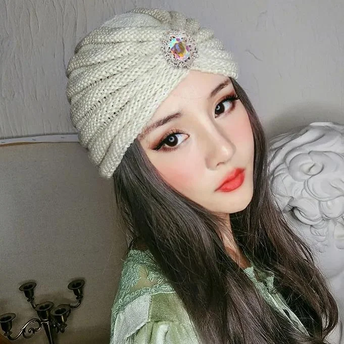 Women's Knitted Cap Bohemian Rhinestone Pullover Hat Autumn Winter Simple Versatile Warm Retro Crochet Hat Crew Neck Wool Women's Knitted Cap Bohemian Rhinestone Pullover Hat Autumn Winter Simple Versatile Warm Retro Crochet Hat Crew Neck Wool